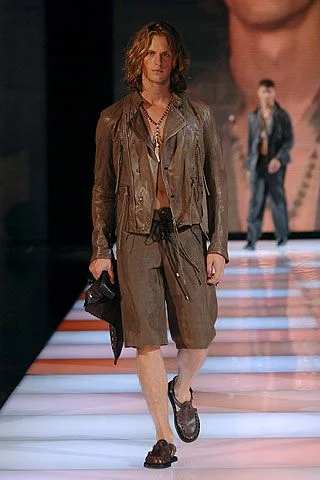 Look 10